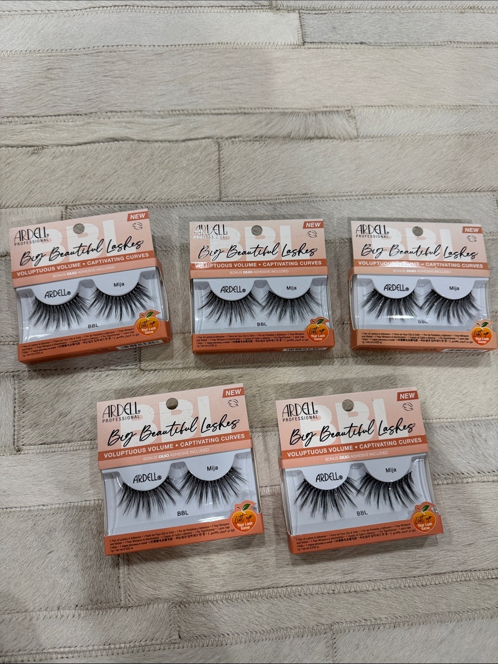 Ardell Big Beautiful Lashes BBL Mija - Black